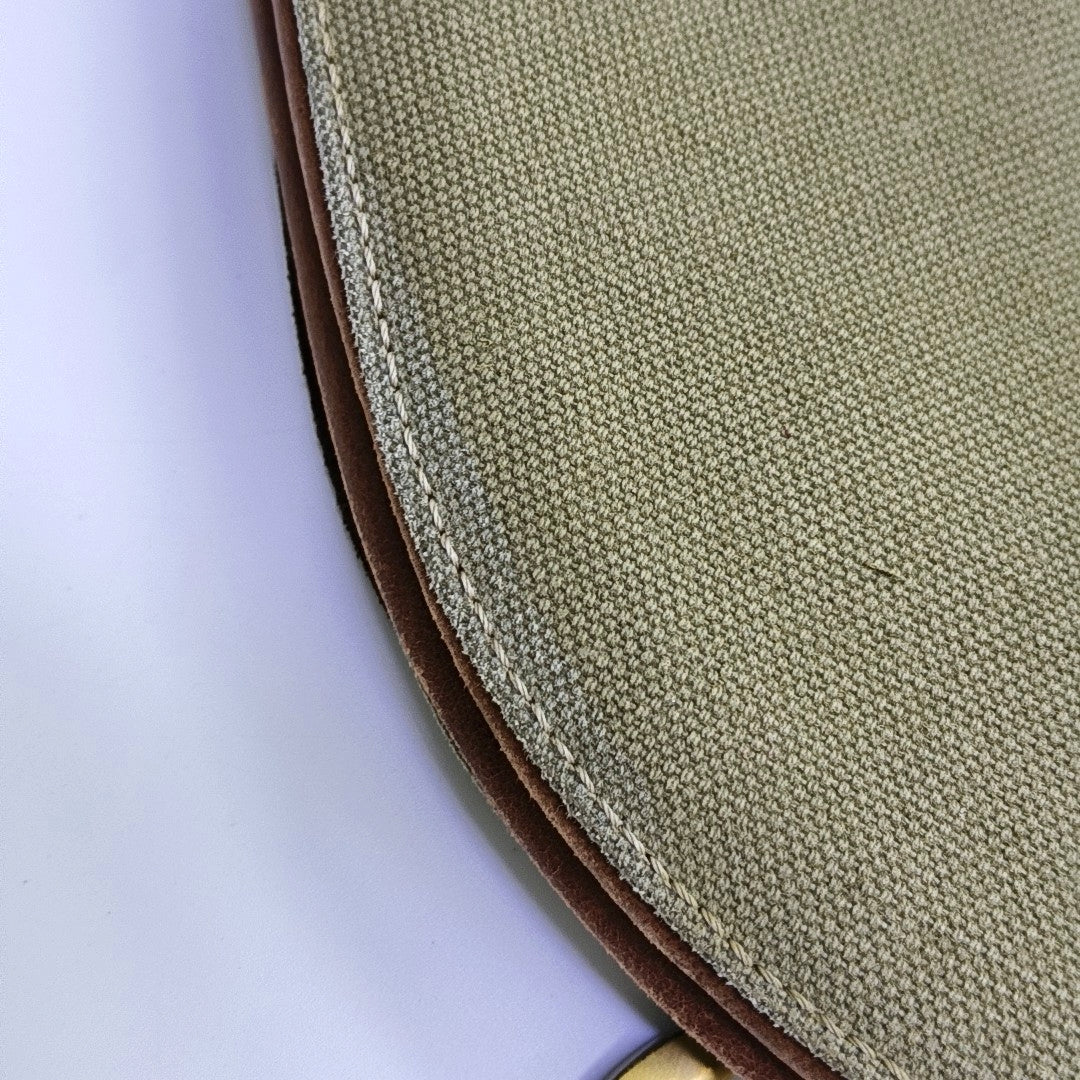 Saddle Canvas Beige