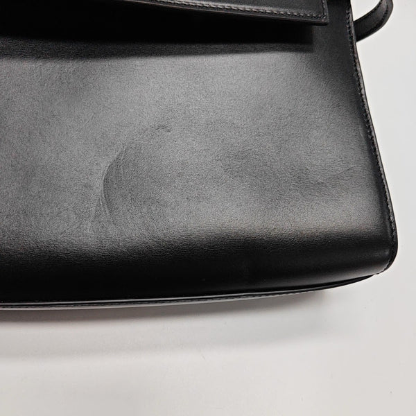 MANHATTAN Medium Calfskin Black