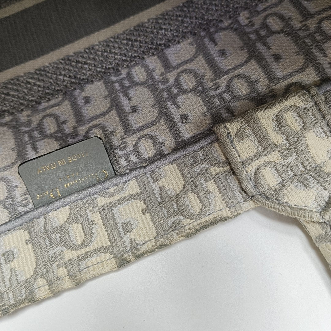 Book Tote Medium Oblique Canvas Gray