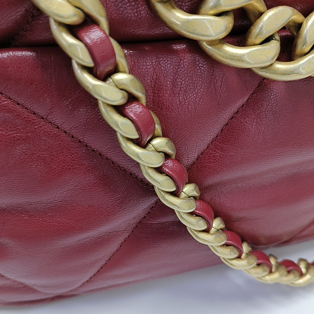 CHANEL 19 Large Quilted Lambskin Red