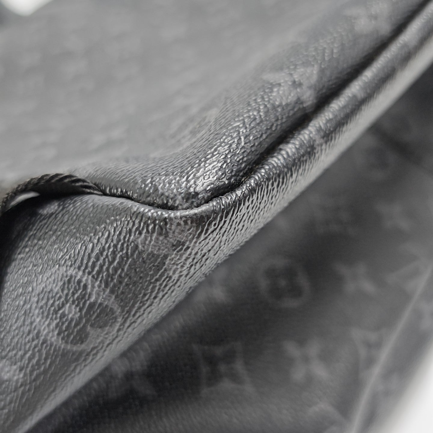 DISCOVERY PM Monogram Coated Canvas Black