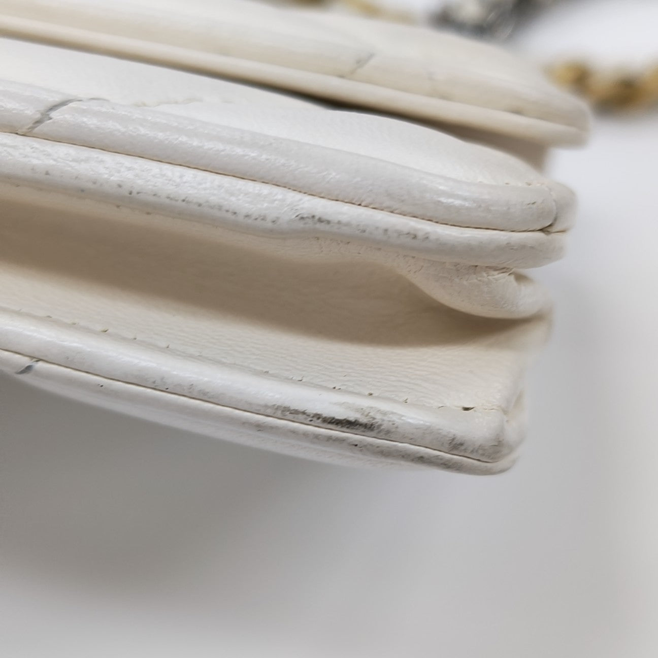 CHANEL 19 Quilted Lambskin White