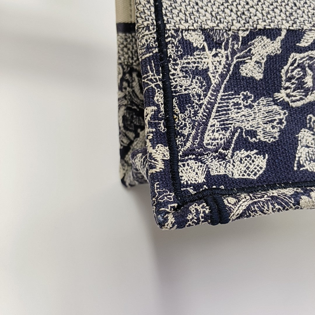 Book Tote Medium Canvas Blue