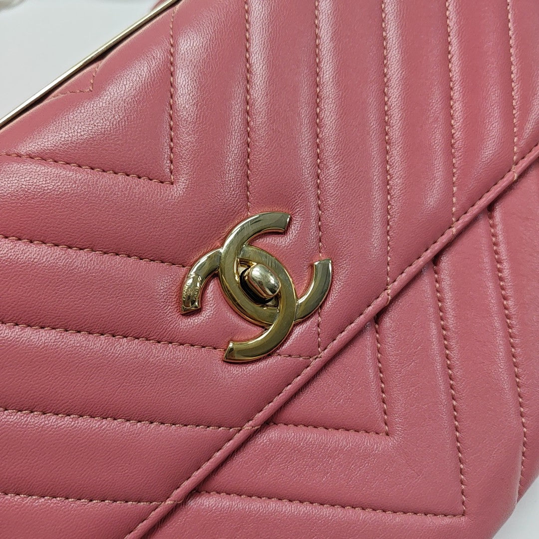 TRENDY CC Chevron Lambskin Pink