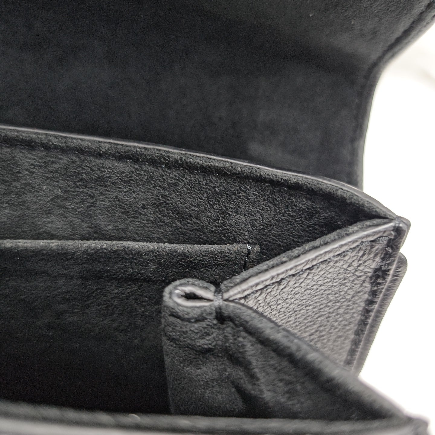 SAINT SULPICE Calfskin Black