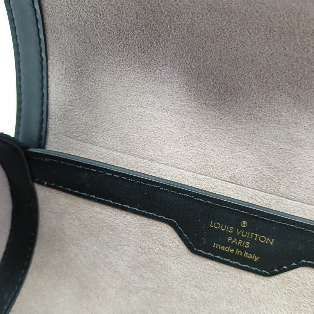 PAPILLON 19 Epi Black