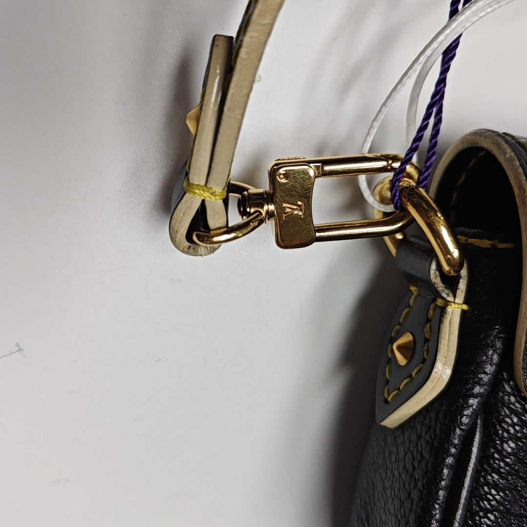 LE SUPERBE Calfskin Black