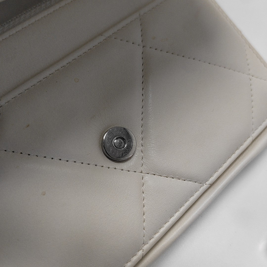 CHANEL 19 WOC Quilted Calfskin White