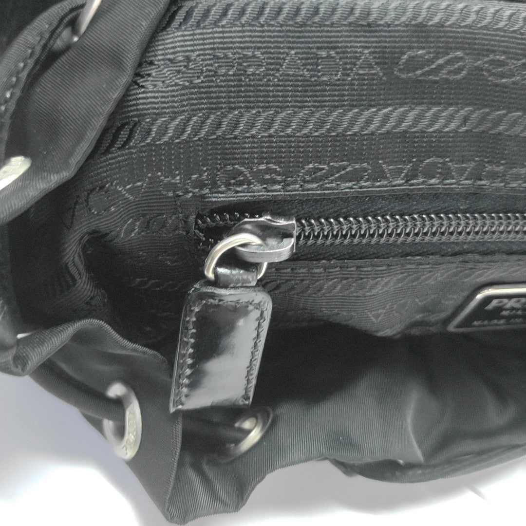 Vela Nylon Black
