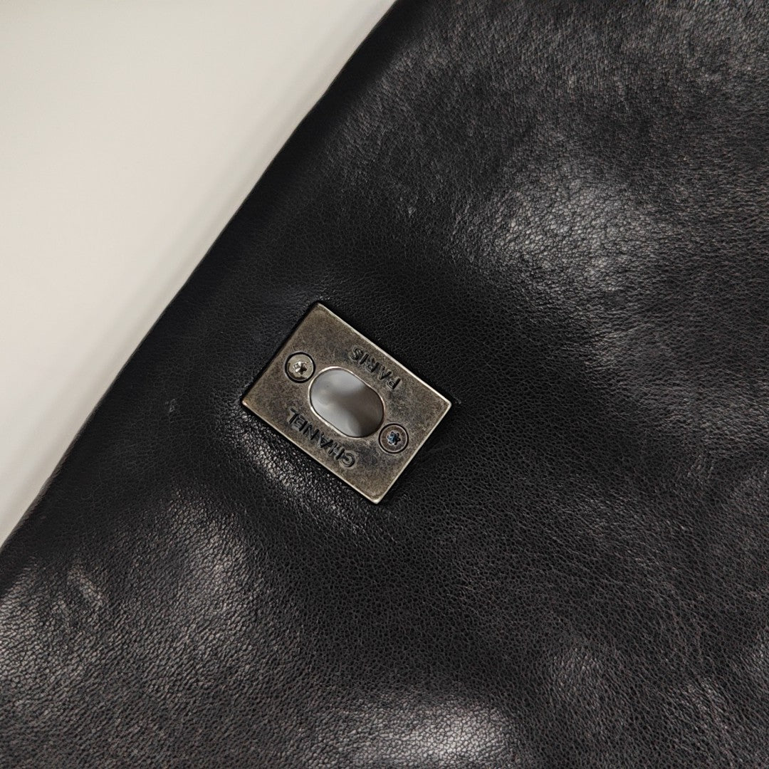 Quilted Lambskin Shoulder Bag Black
