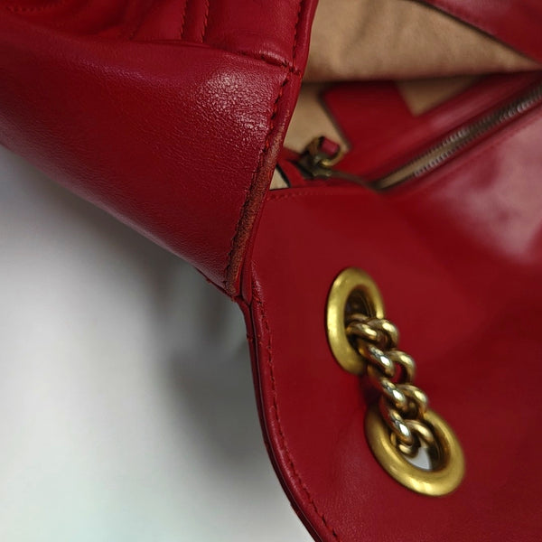 GG Marmont Medium Quilted Calfskin Red
