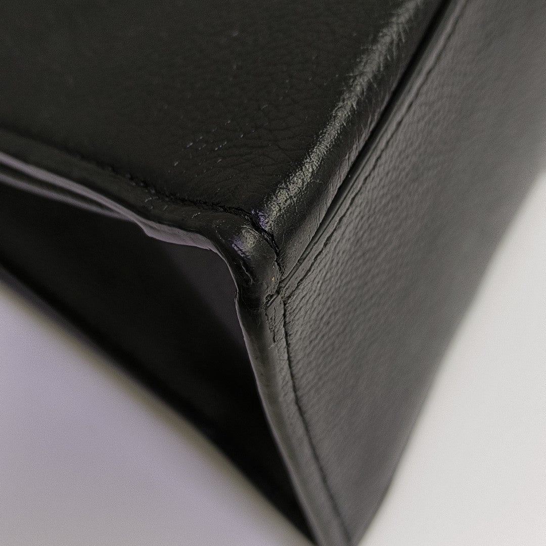 Hourglass Small Calfskin Black