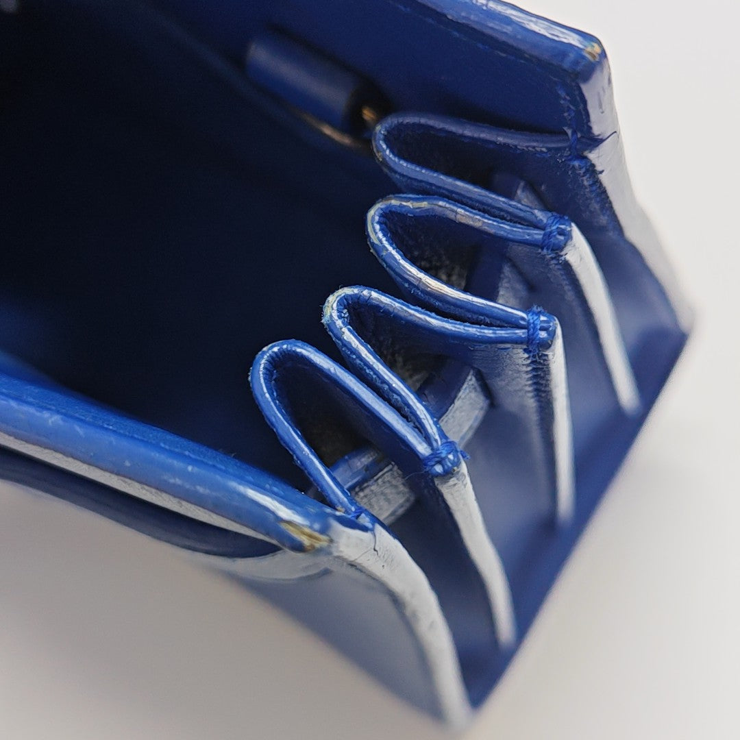 SAC DE JOUR Nano Calfskin Blue