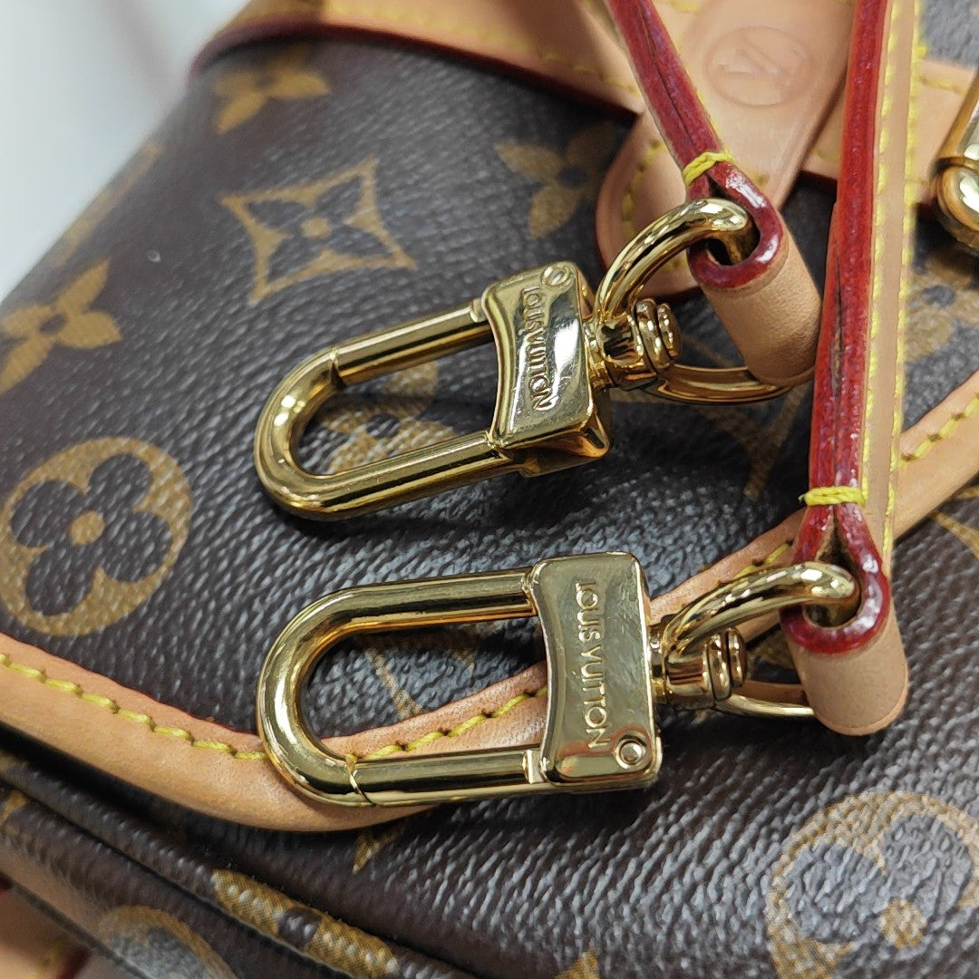 SAUMUR BB Monogram Coated Canvas Brown