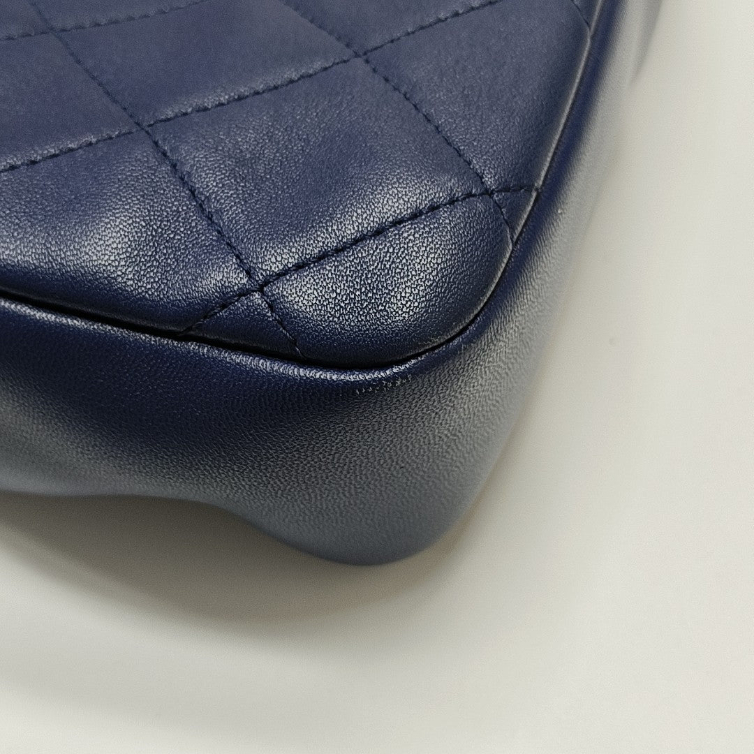 IN THE LOOP Quilted Lambskin Blue