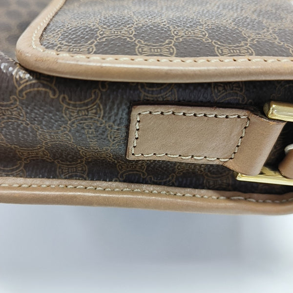 Coated Canvas Brown
