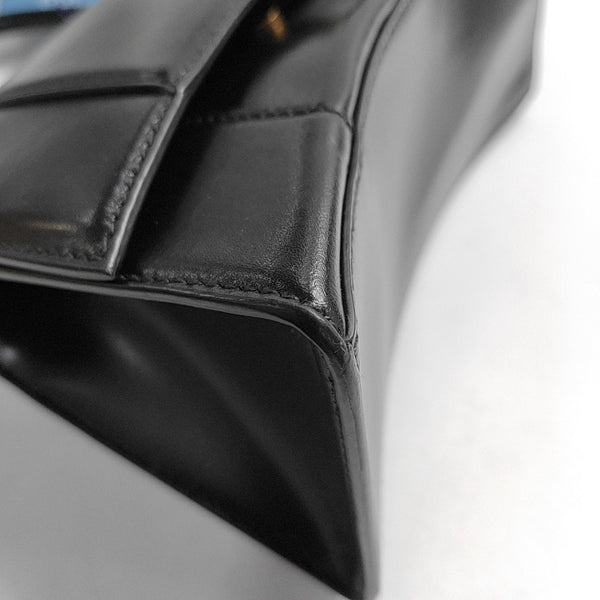 Hourglass S Calfskin Black