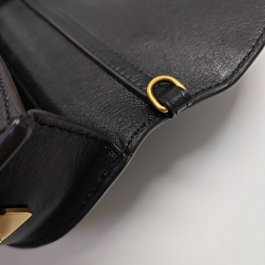 Nile Small Calfskin Black