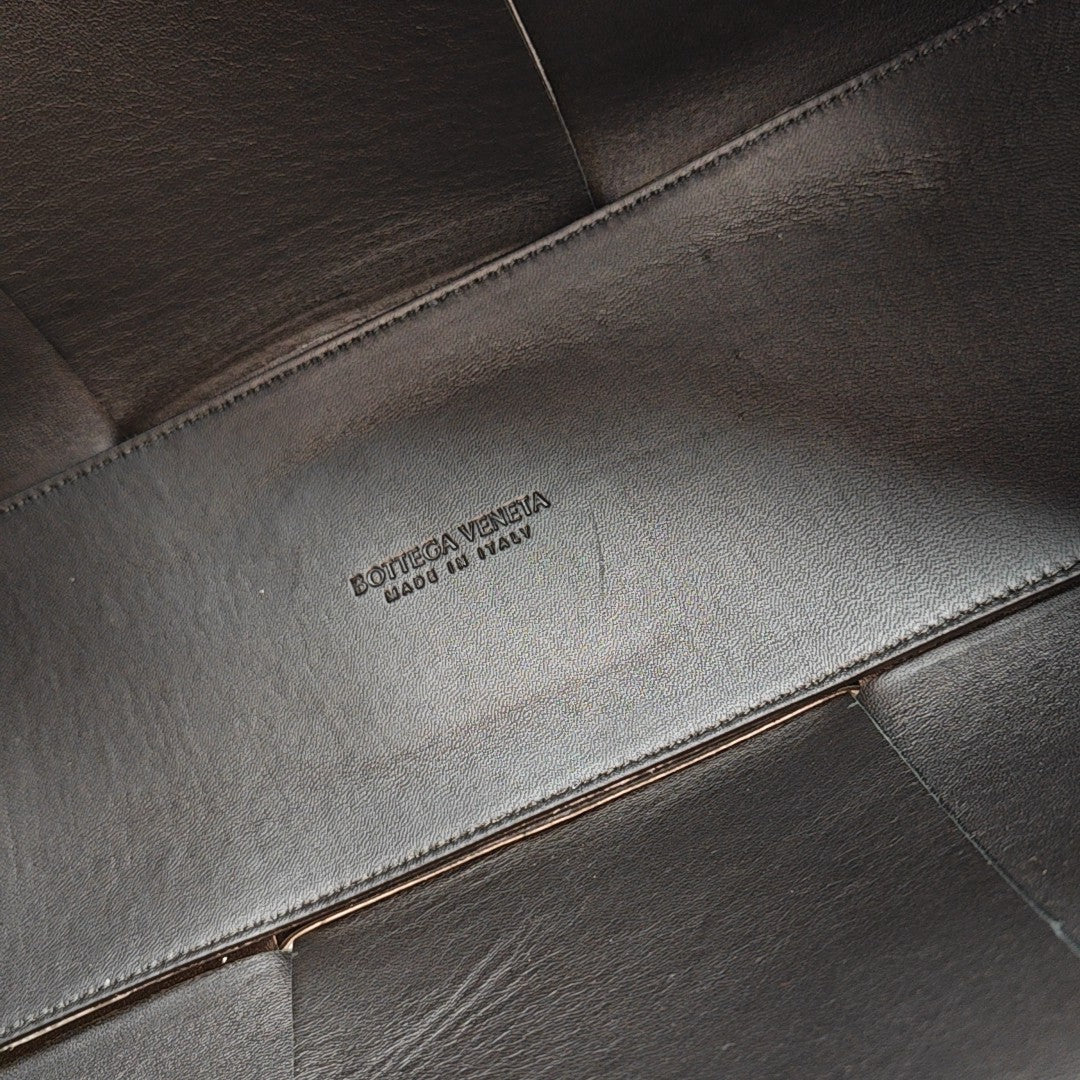 Arco Medium Calfskin White