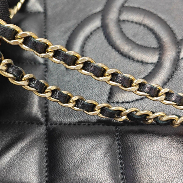 Quilted Lambskin Shoulder Bag Black