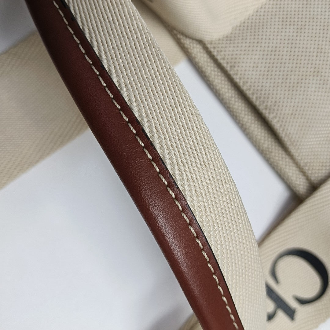 Woody Medium Canvas Beige