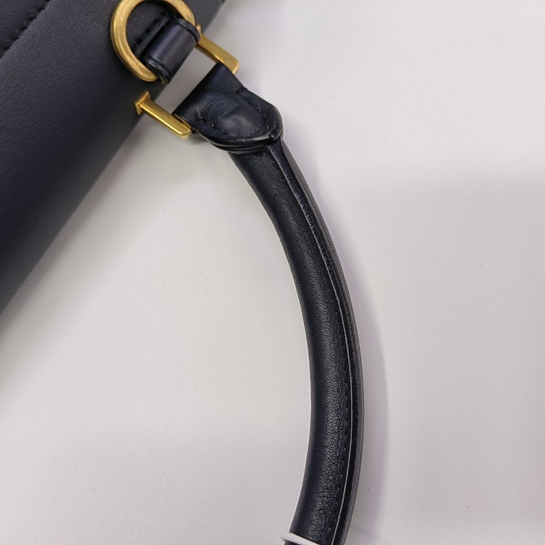 TRAPEZE Small Calfskin Black