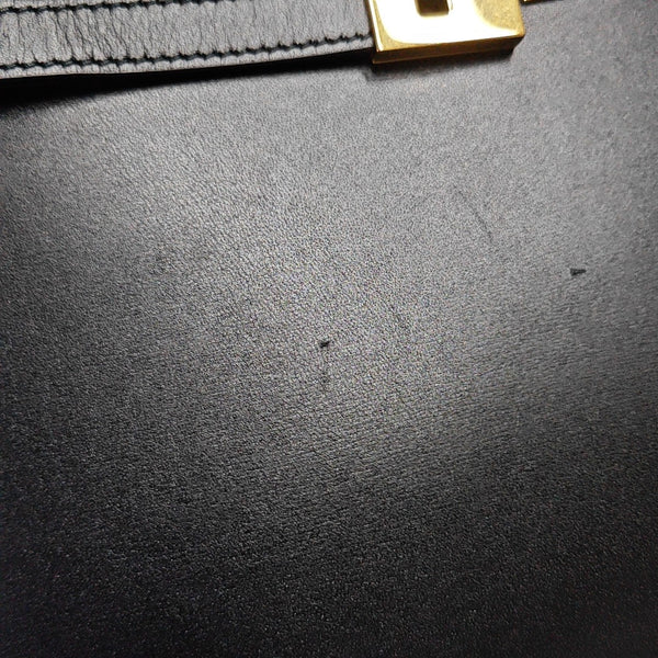 MANHATTAN Medium Calfskin Black