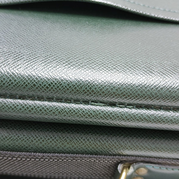 SATELLITE 53 Calfskin Green