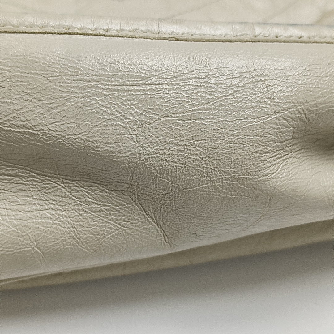 NIKI Medium Chevron Calfskin White