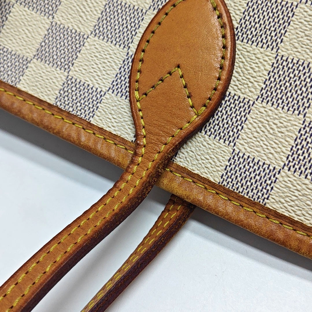 Authenticated pre-owned  NEVERFULL MM Coated Canvas White - Tote Bag at Looply