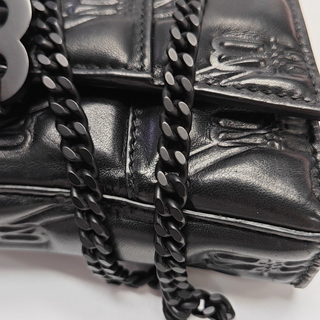 Hourglass Small Lambskin Black
