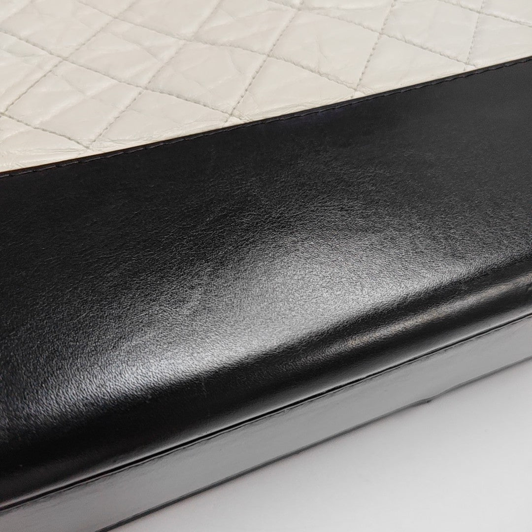 GABRIELLE Large Quilted Calfskin White