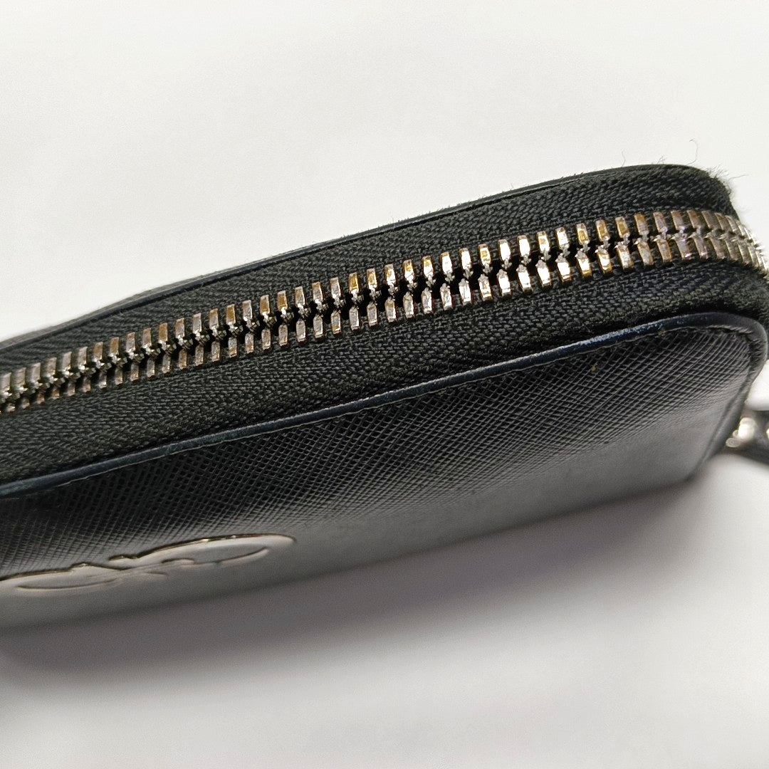 Authenticated pre-owned  Gancini Calfskin Black Wallet - Wallet at Looply