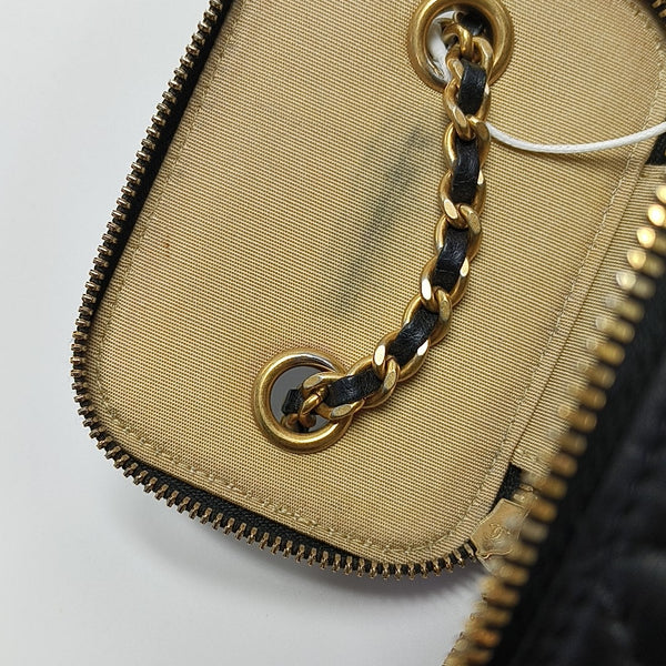 VANITY CASE Mini Quilted Lambskin Black