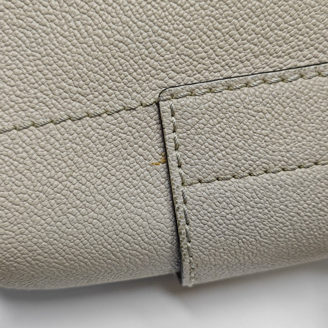 Buckle Calfskin Beige