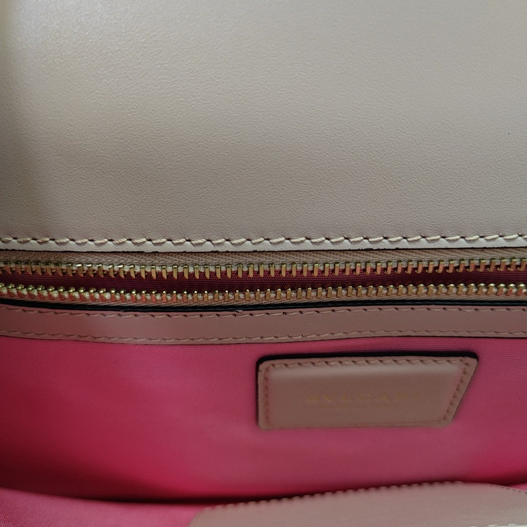 SERPENTI FOREVER Medium Calfskin Pink