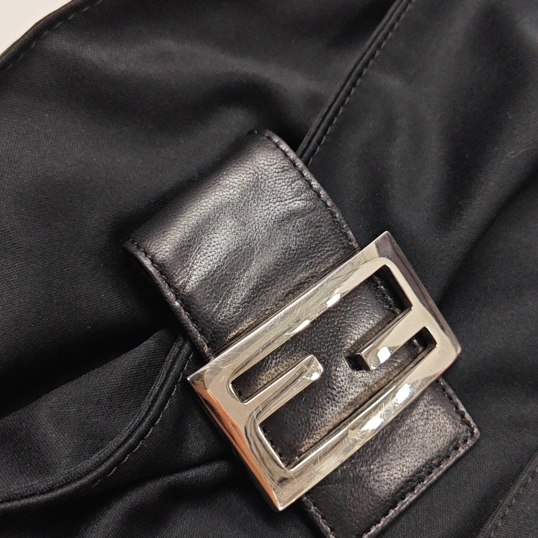 Baguette Medium Fabric Black