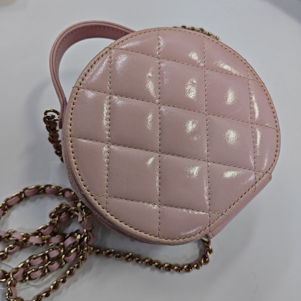 ROUND Quilted Lambskin Pink