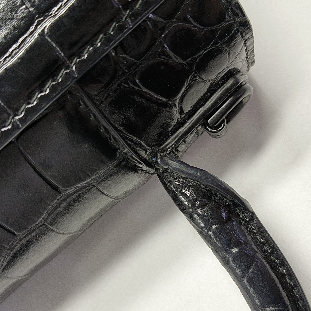 Hourglass Small Calfskin Black