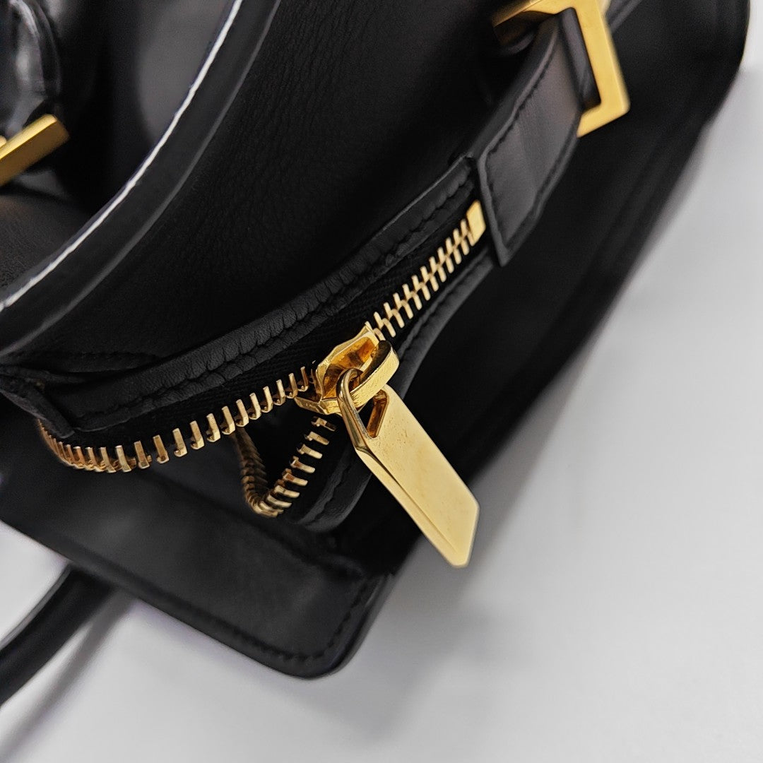 CHYC Y LIGNE Small Calfskin Black