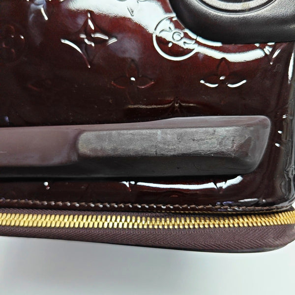 Authenticated pre-owned  PEGASE 45 Patent Leather Burgundy - Luggage at Looply