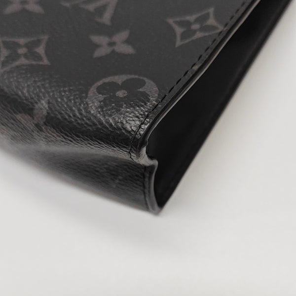 Pochette Voyag MM Monogram Coated Canvas Black