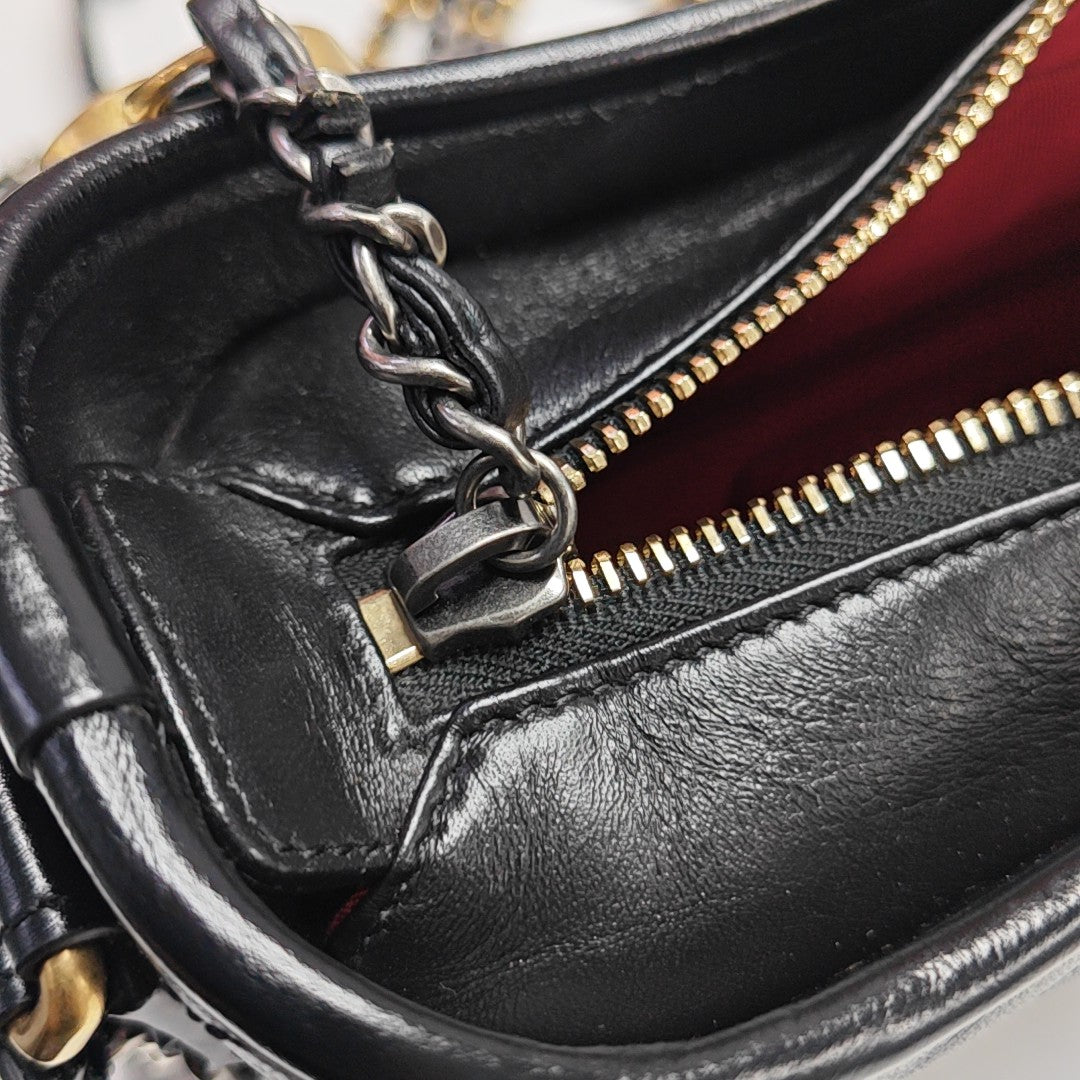 GABRIELLE Small Quilted Calfskin Black