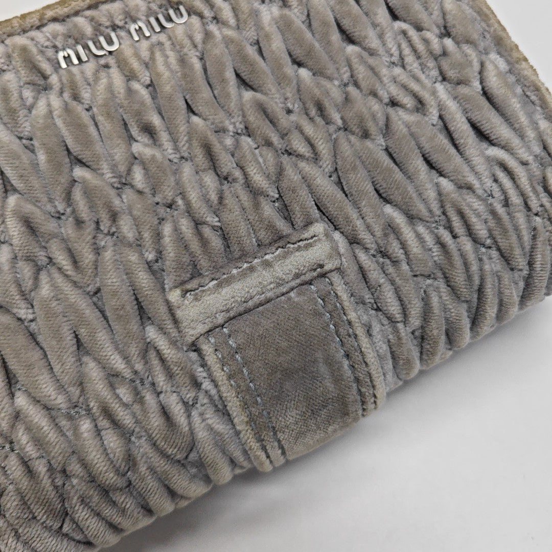 Quilted Velvet Shoulder Bag Gray