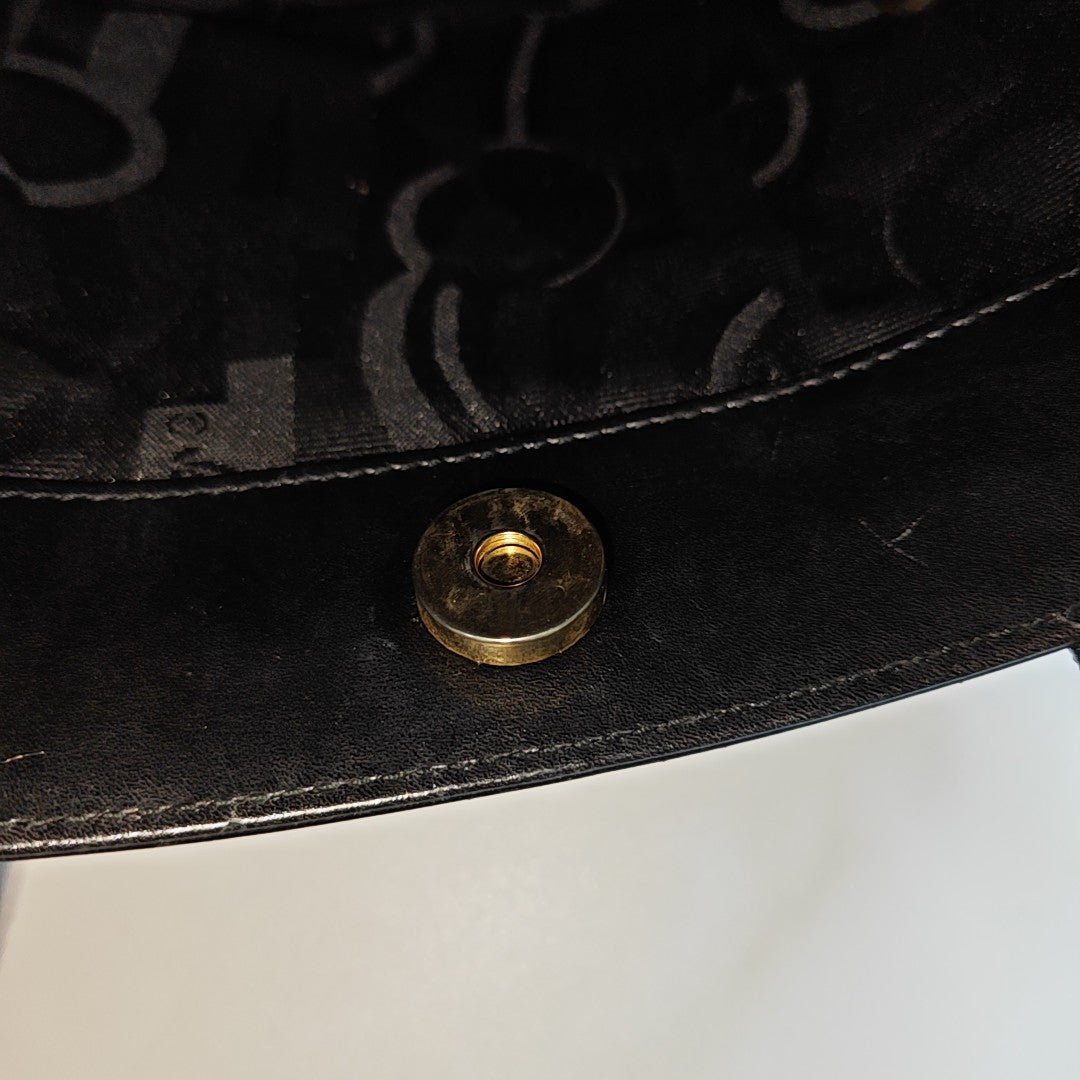 Vara Small Calfskin Black