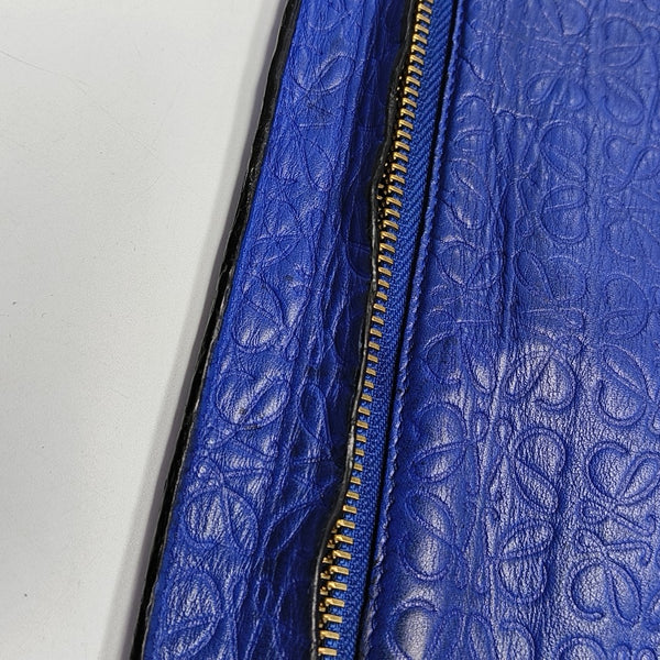T Pouch Calfskin Blue