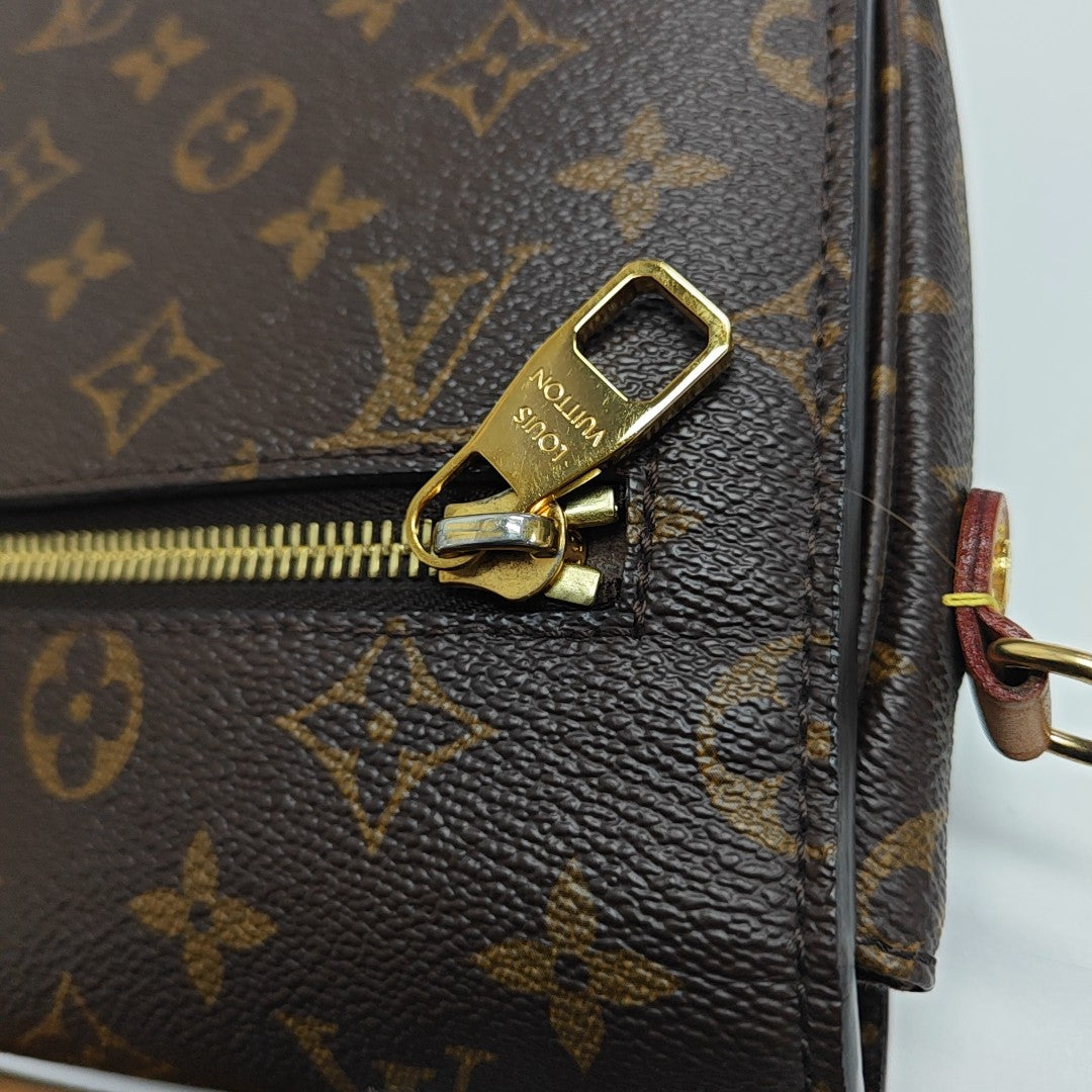 MÉTIS MM Monogram Coated Canvas Brown