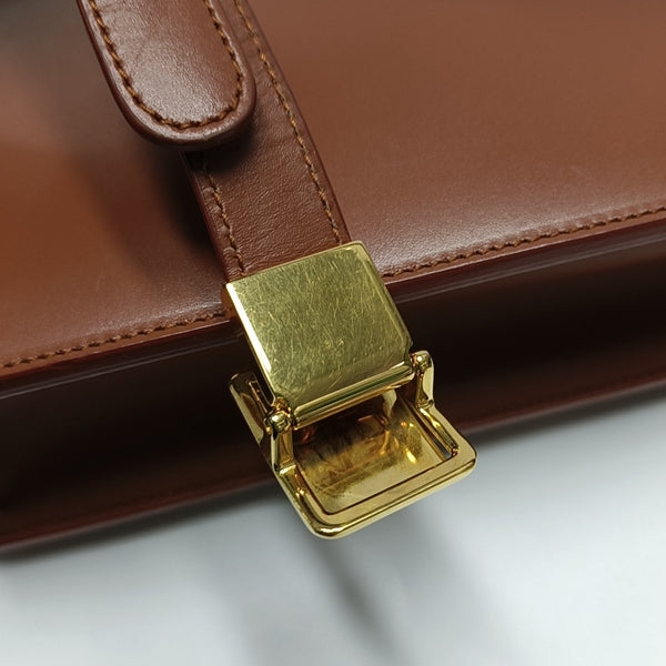 30 Montaigne Calfskin Brown