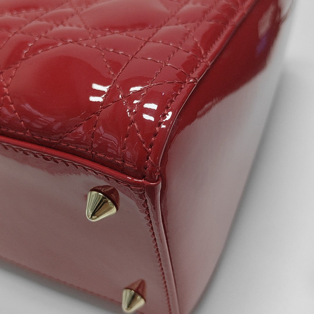 Authenticated pre-owned  Lady Dior Medium Cannage Lambskin Red - Tote Bag at Looply