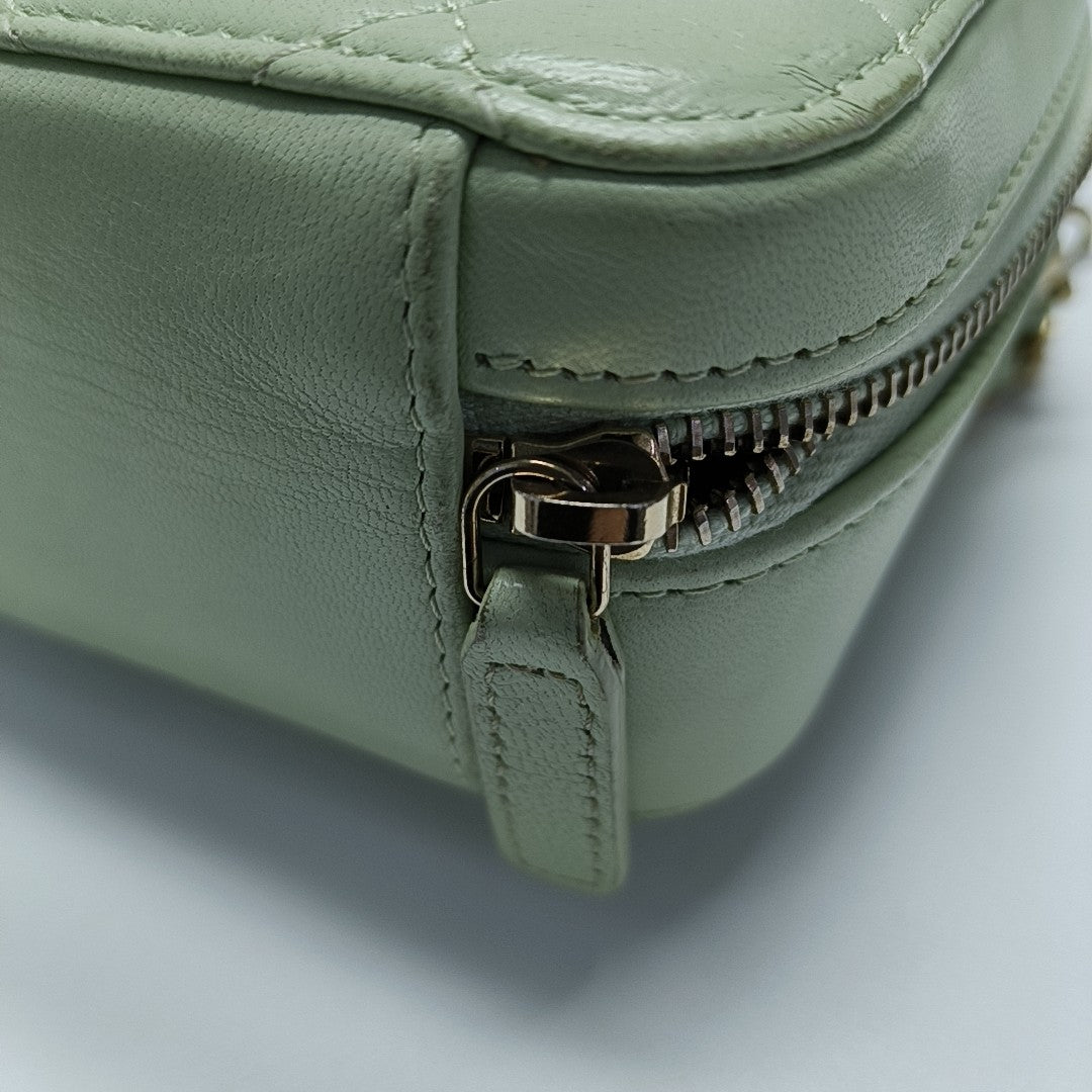 SURPIQUE Quilted Lambskin Green